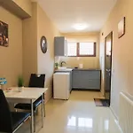 Bt Arena Apartment *