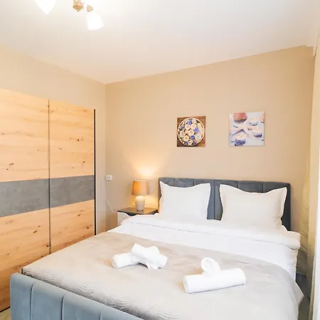 Apartment Bt Arena