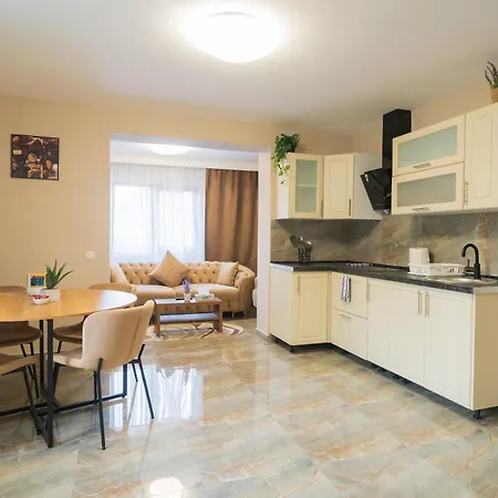 Bt Arena Apartment